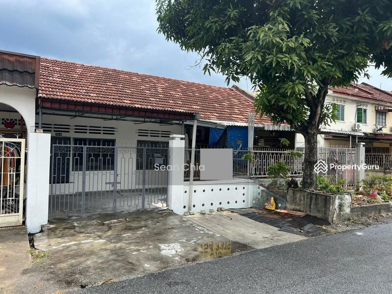 Untuk Dijual - Newly Refurbished 1sty House 20x80 4R2B Nearby Maybank Meru Klang